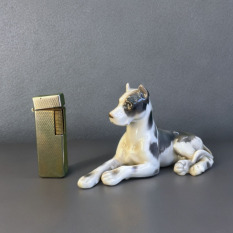 gallery/detalles de desgaste en el tapizado y en la base cromada